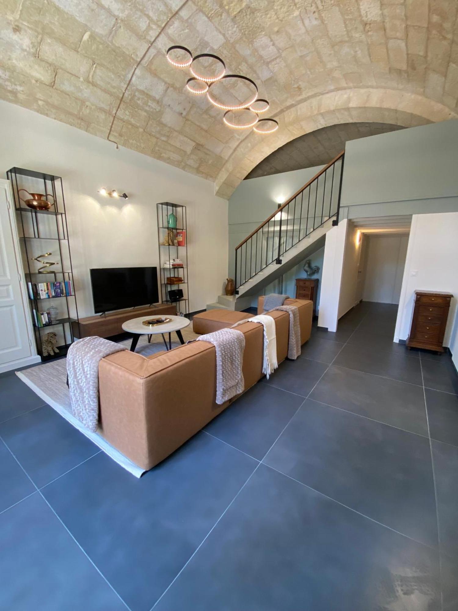 Appartement Avec Piscine Privee Dans Residence Pour 6 Personnes Юзес Екстер'єр фото