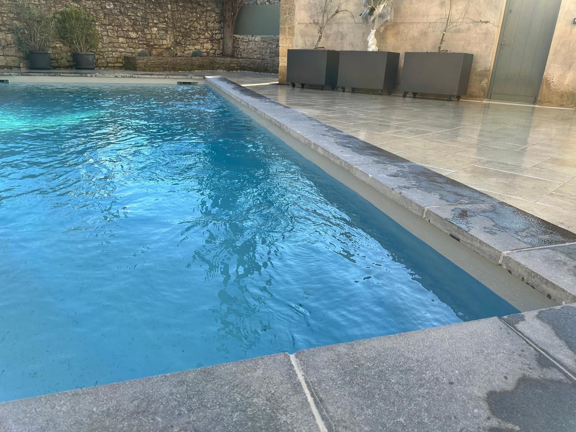 Appartement Avec Piscine Privee Dans Residence Pour 6 Personnes Юзес Екстер'єр фото
